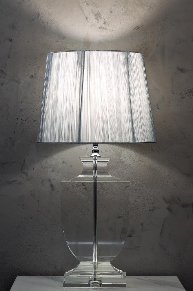 Лампа настольная