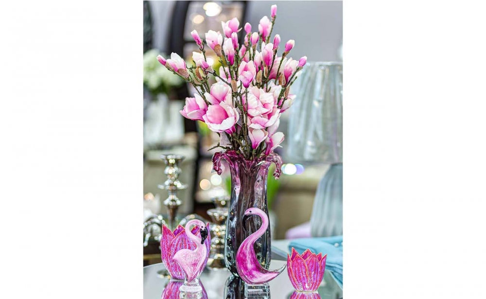 Ваза стеклянная сиреневая