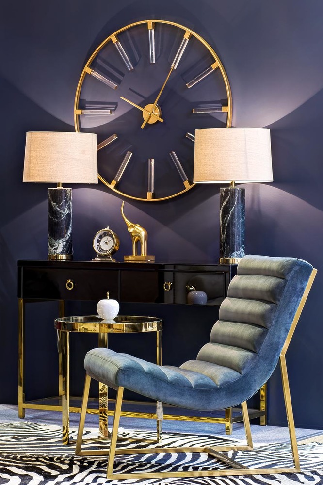 Консоль со стеклянной столешницей