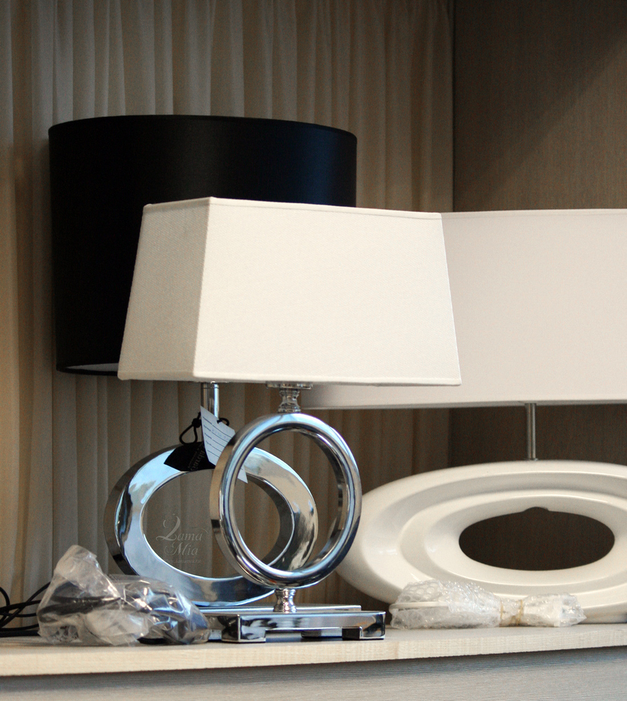 Лампа настольная