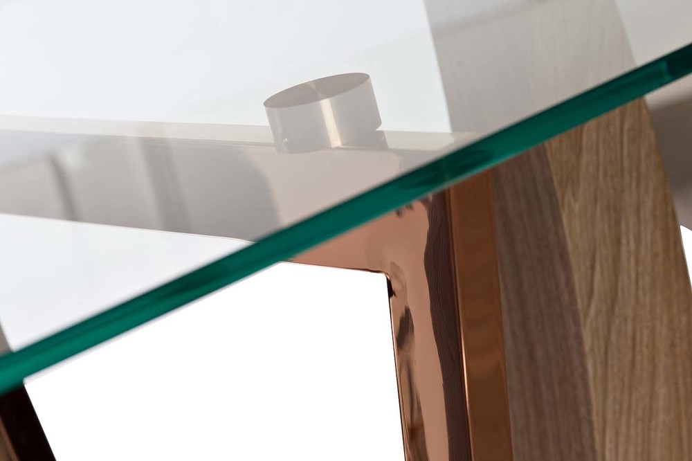 Стол обеденный бежевый